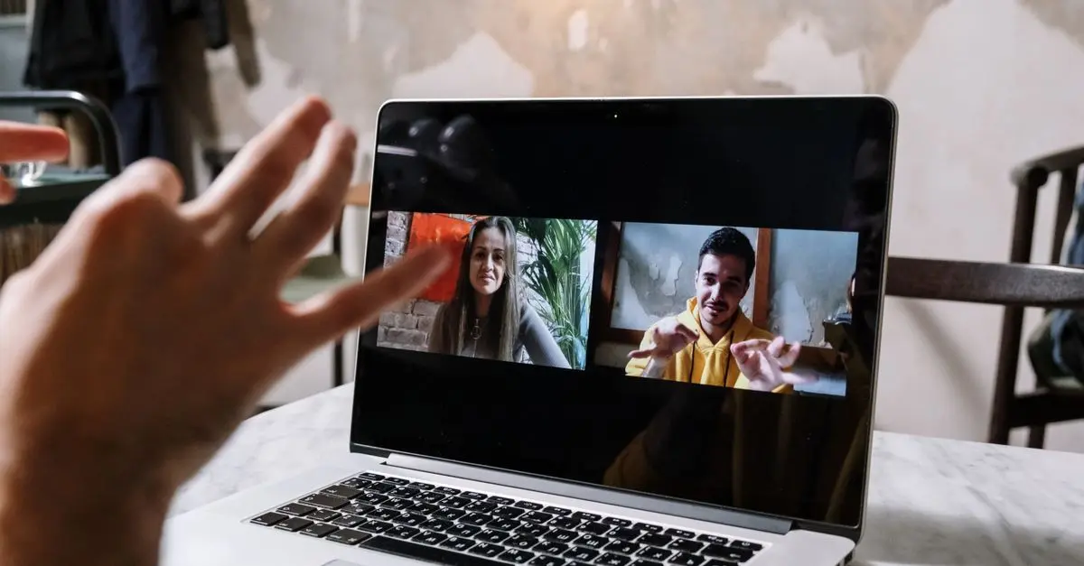 Les challenges des webinaires internationaux
