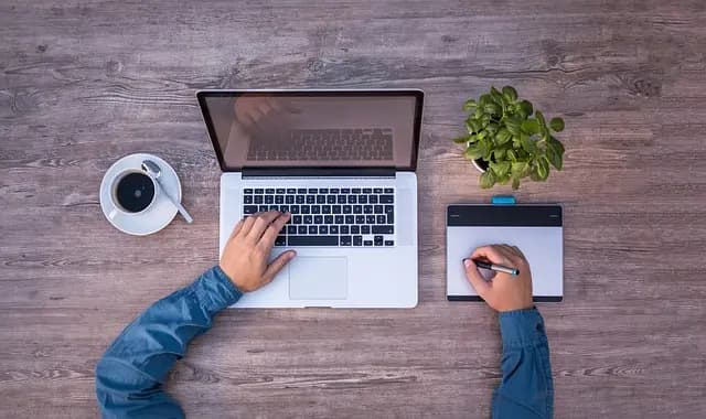Comment utiliser des études de cas pour enrichir vos webinaires