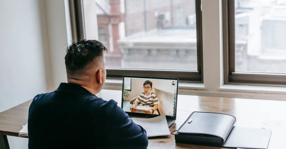 Comment organiser un webinaire réussi