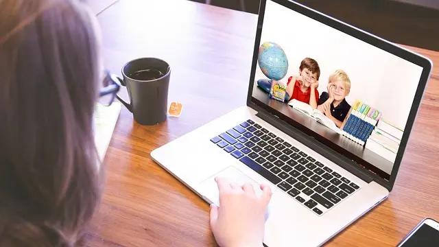 Comment utiliser les études de cas pour enrichir vos webinaires